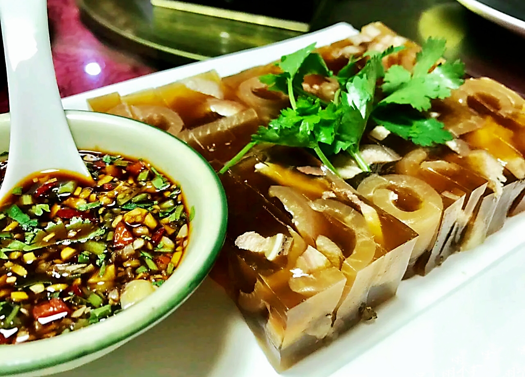 粘住魂的皮冻，古人眼中的“醒酒冰”，弹牙劲道的美