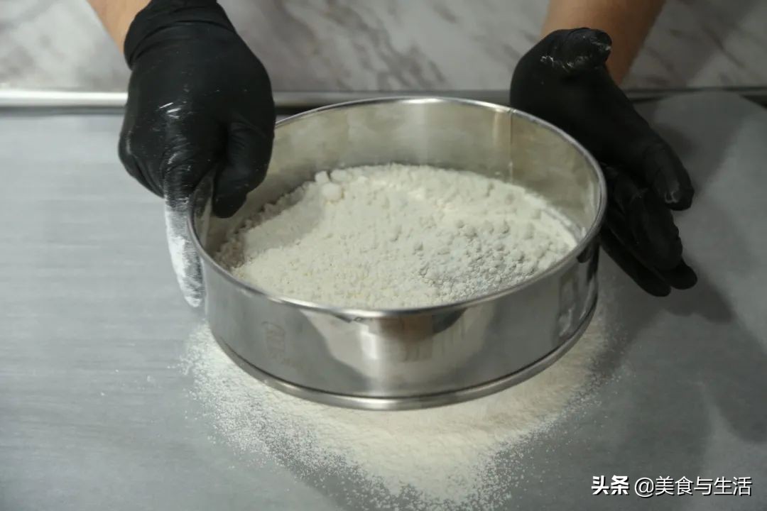 草莓奶油蛋糕教程来了你学会了没,韩国草莓蛋糕