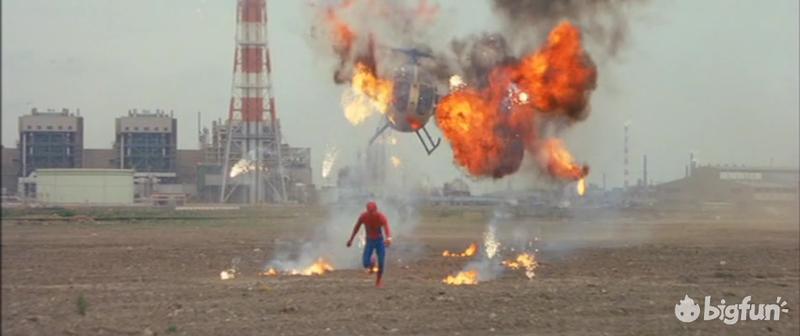 穿上一身牛B机甲放大招是每个男孩的美梦