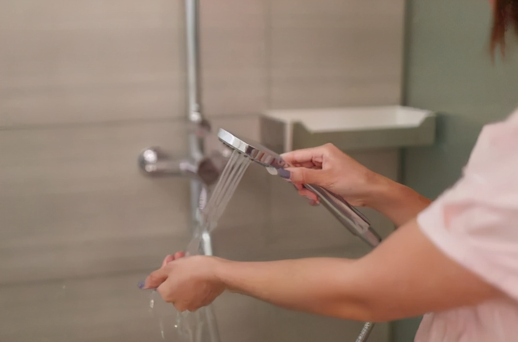 冬季洗澡不必太认真,孕妈洗澡需牢记这几点