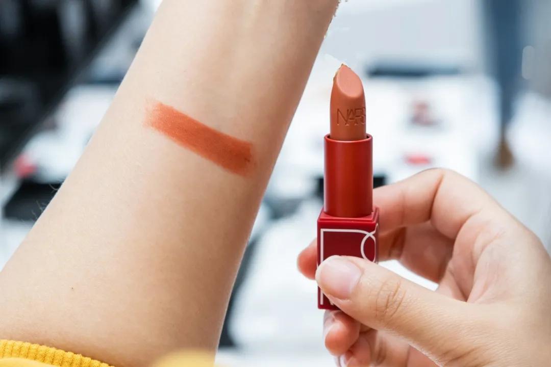 火爆全网的美妆店,美妆店火爆现场