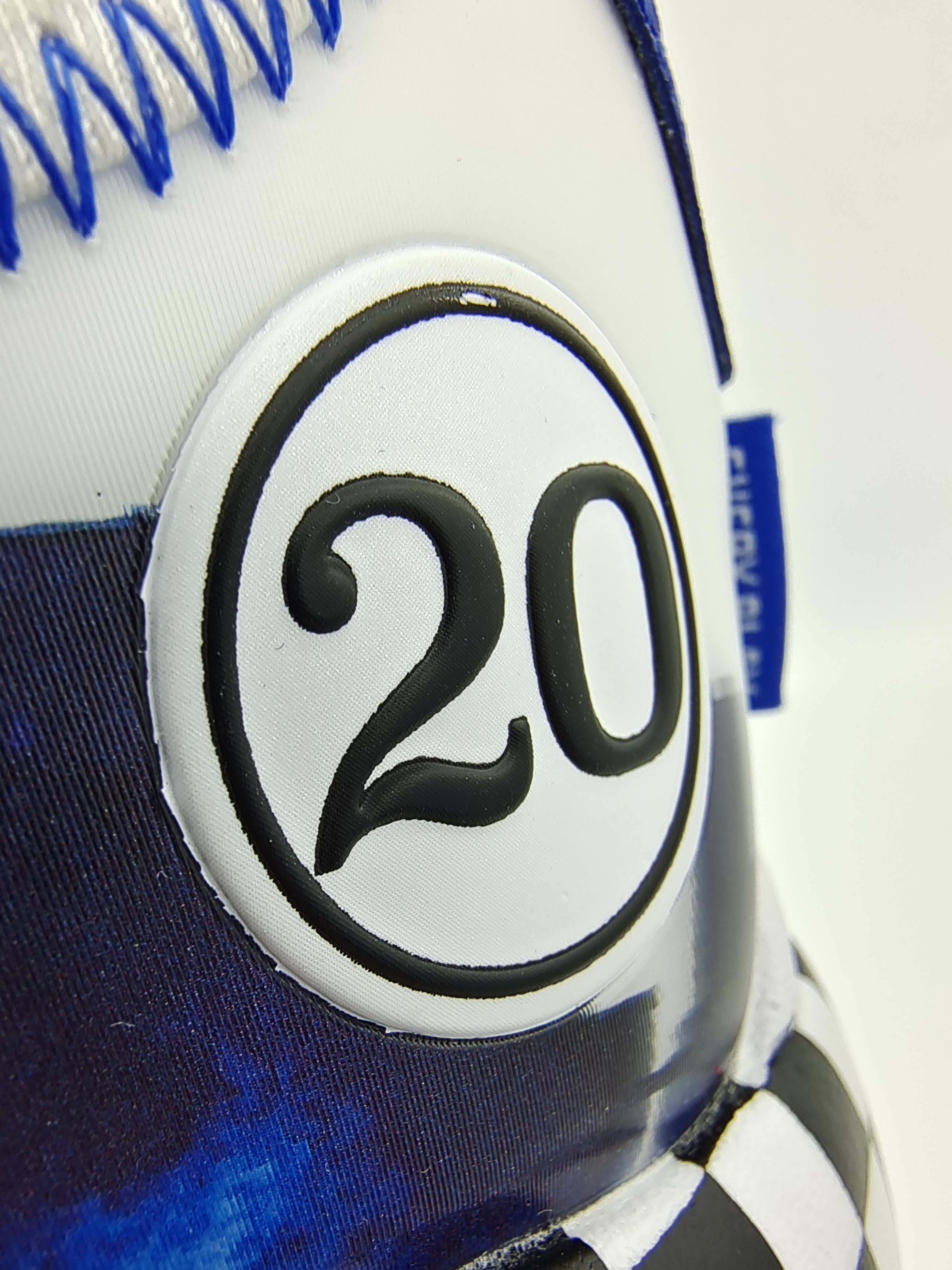 海沃德2有黑金配色吗,安踏海沃德2照片