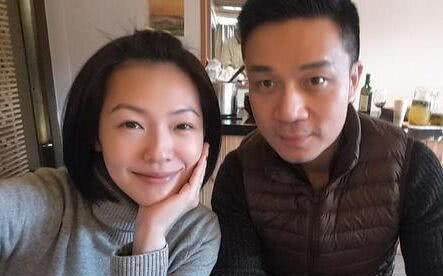 小s深夜晒自拍被发现,小s不洗头