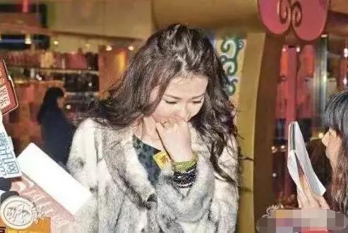 陈法拉老公薛家恒结婚了吗,陈法拉薛世恒去世