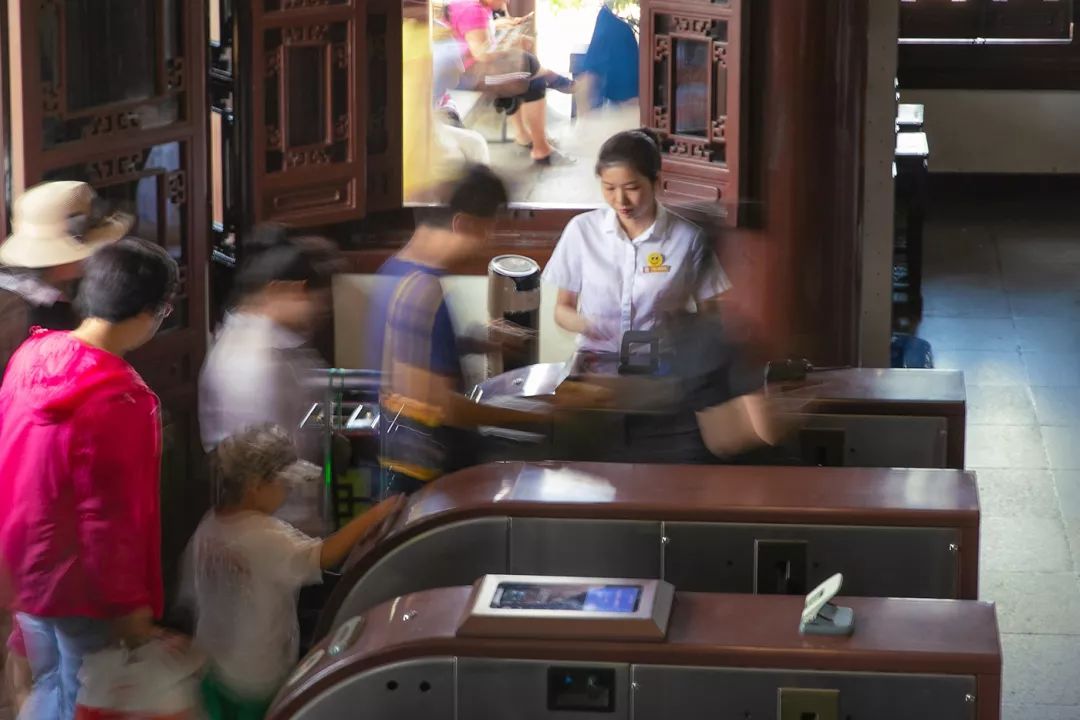 武汉人一般去不去黄鹤楼,武汉人为什么要去旅游呢