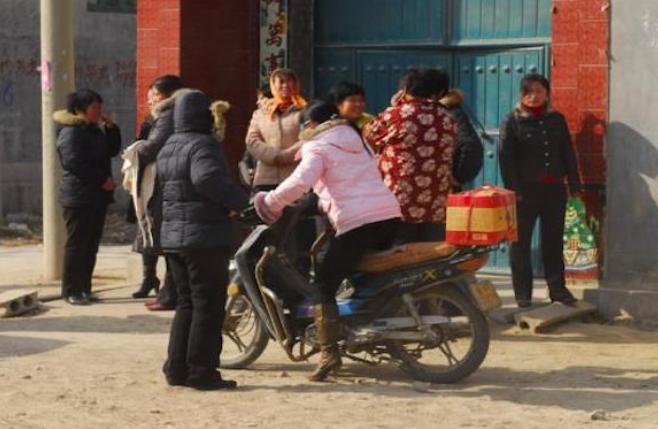 中国“无根一代”不断崛起:更多的90后年轻人,已经不和亲戚往来