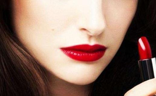 口红正装味道和小样味道一样吗,口红正装和小样有什么区别