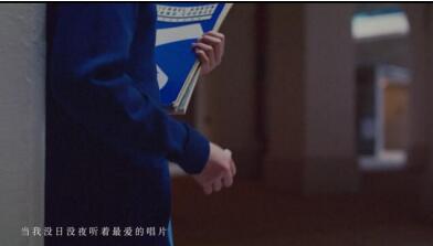 邓紫棋代言唇膏曼秀雷敦拆箱,邓紫棋曼秀雷敦广告缺点