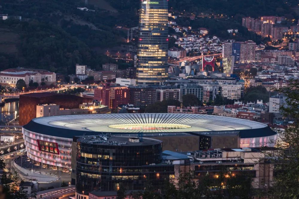 最漂亮的足球场设计图,荷花足球场