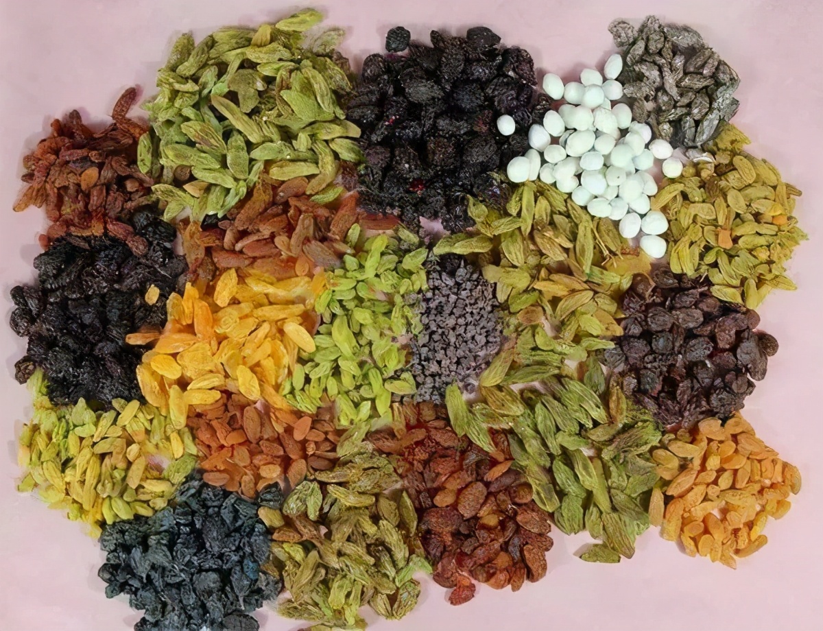 去新疆摘葡萄干多少钱,吐鲁番什么地方葡萄干便宜