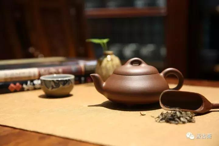 紫砂壶泡杂了怎么办,紫砂壶泡茶串味了可以怎样救