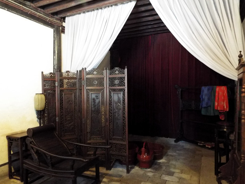 游绍兴东湖鲁迅故居,游绍兴鲁迅故居美景描述