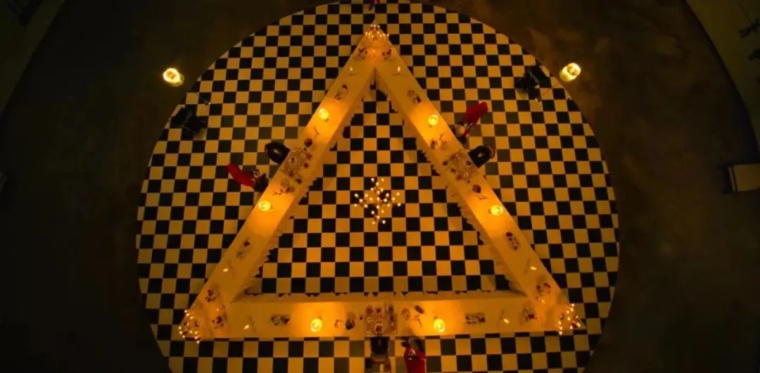 鱿鱼游戏爆火的原因,鱿鱼游戏的场景怎么做