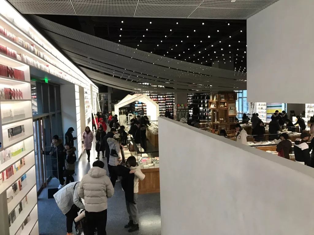 北京最大的儿童图书馆,北京必打卡十家网红图书馆