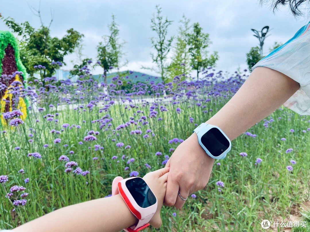 儿童手表的一天：对比、选购、体验，长情陪伴，沉默守护