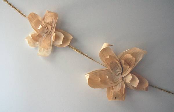 用玉米皮做的手工作品,手工玉米皮编席子教程