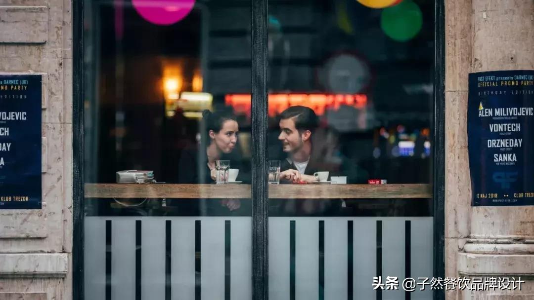 周黑鸭直营店和加盟店哪个好,周黑鸭单店特许和发展式加盟区别