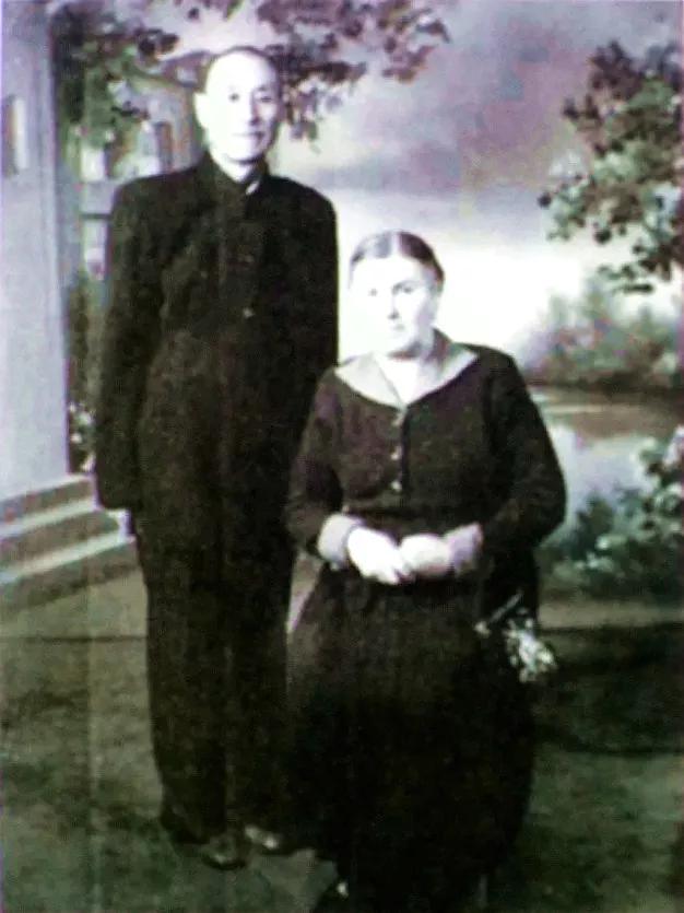 17岁女孩上山劝日本投降,17岁的中国姑娘上山劝降