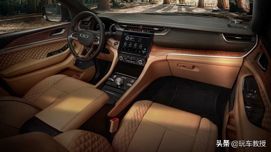 10年大切诺基改新款,10年的大切诺基值得买吗