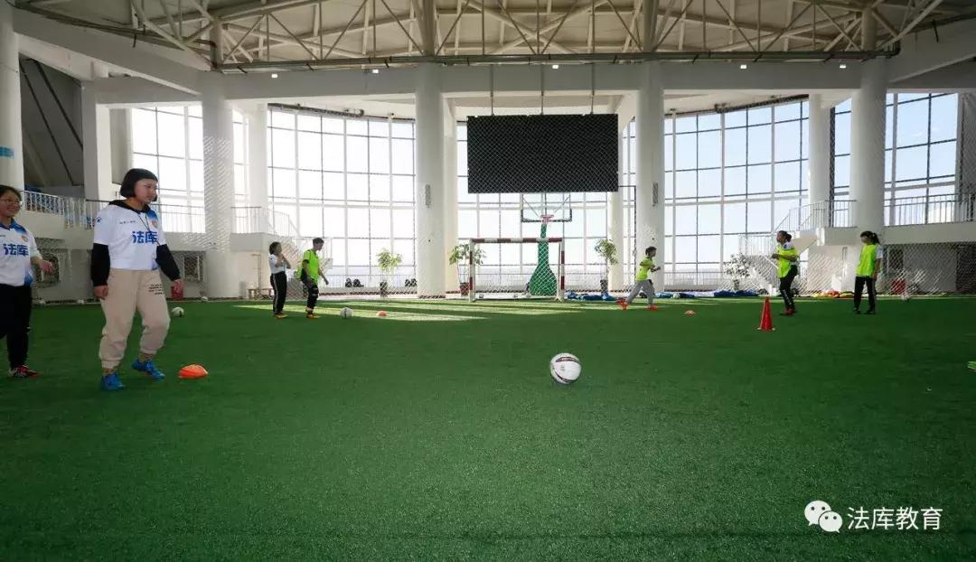 东湖二中足球,二年级足球队冬训