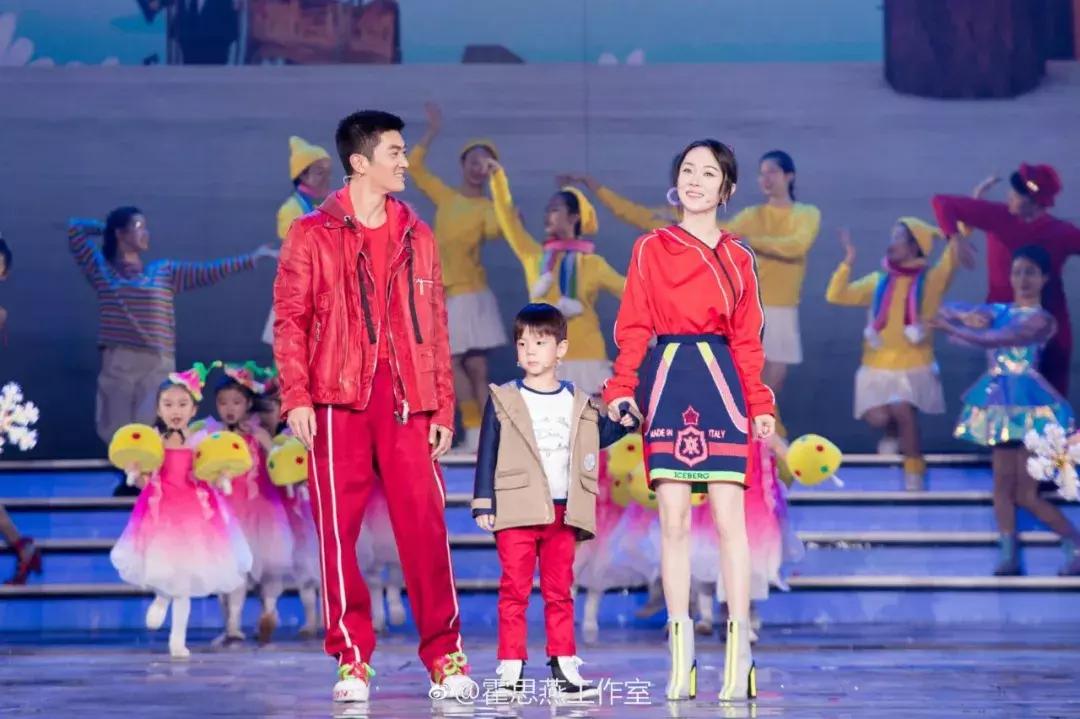 迪丽热巴杨幂夏天穿衣,热巴杨幂穿着