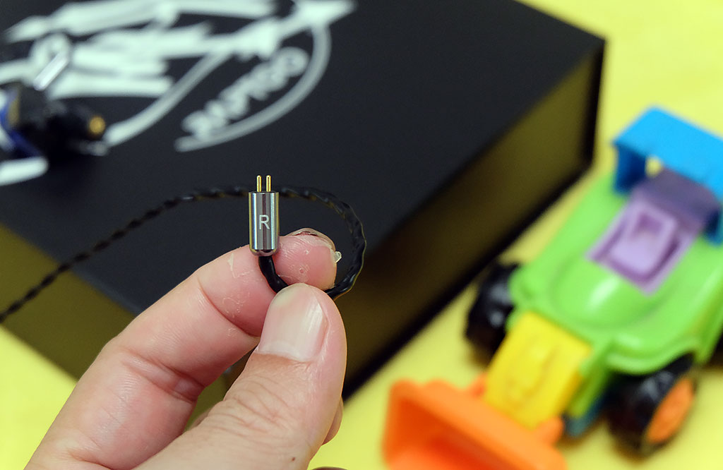 久戴不痛不入耳高音质运动耳机,耳塞式运动耳机测评