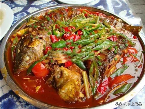 广西桂林阳朔西街小吃天下第一饼,阳朔西街有名小吃