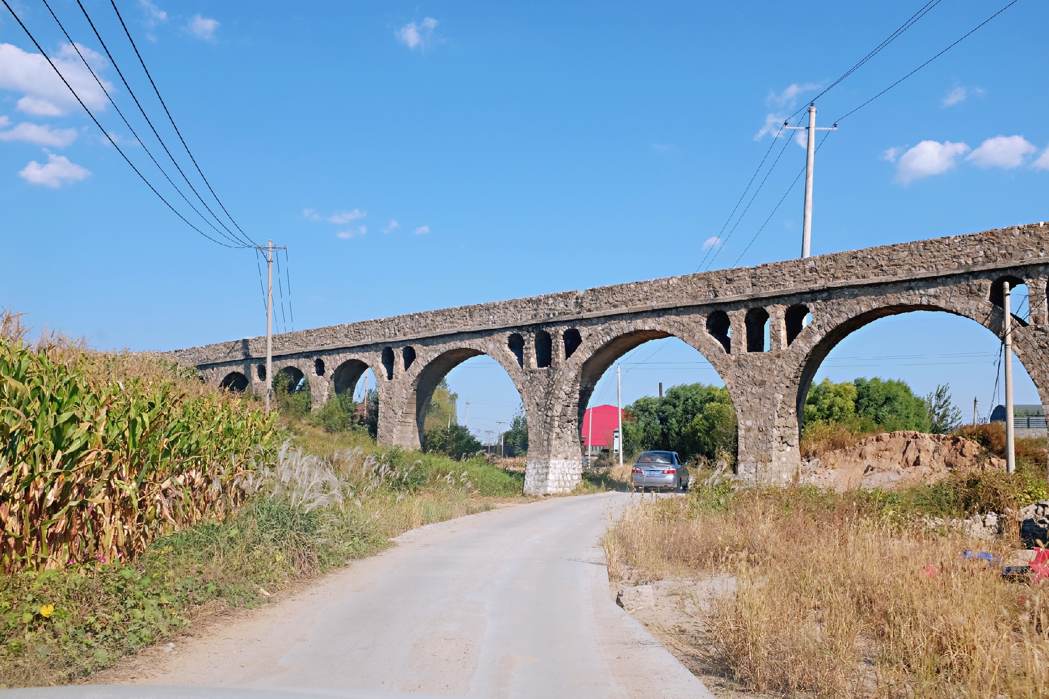 到了北戴河之后怎么去海滨浴场,北戴河怪楼奇园景区今天可以玩吗