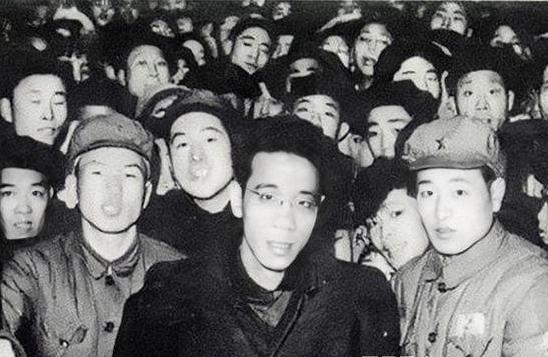 不法奸商向志愿军售卖假药，上万将士殒命，主席：须处以极刑