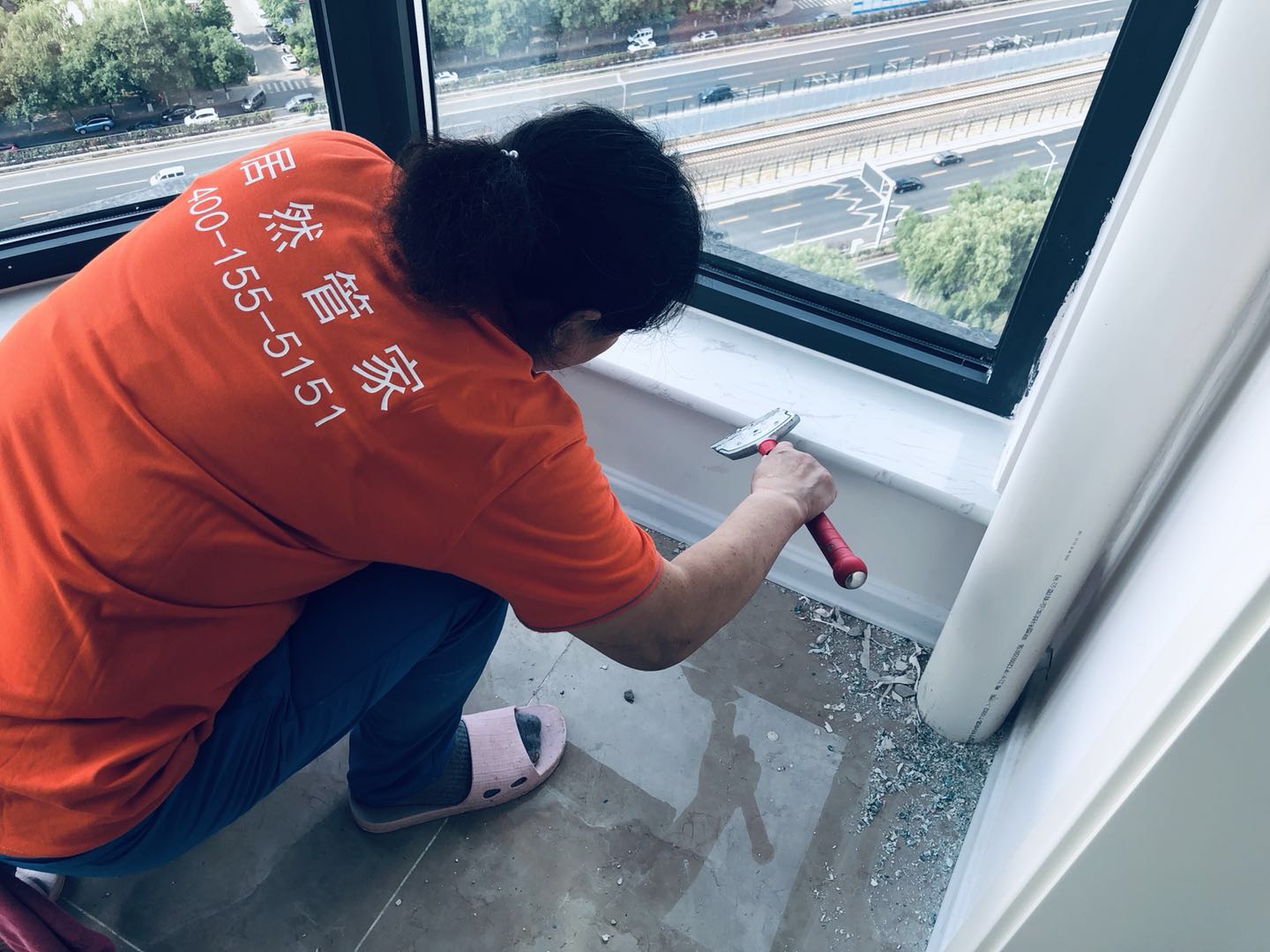 10小时全程体验开荒保洁之后，才发现这活很重要但真的不好做