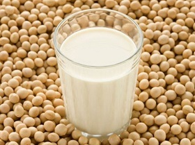 女性更年期喝豆浆能补充雌激素吗,更年期喝豆浆能消除潮热吗