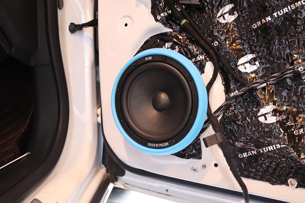 深圳汽车音响专业改装哪里好？看完别克君威音响改装你就知道了