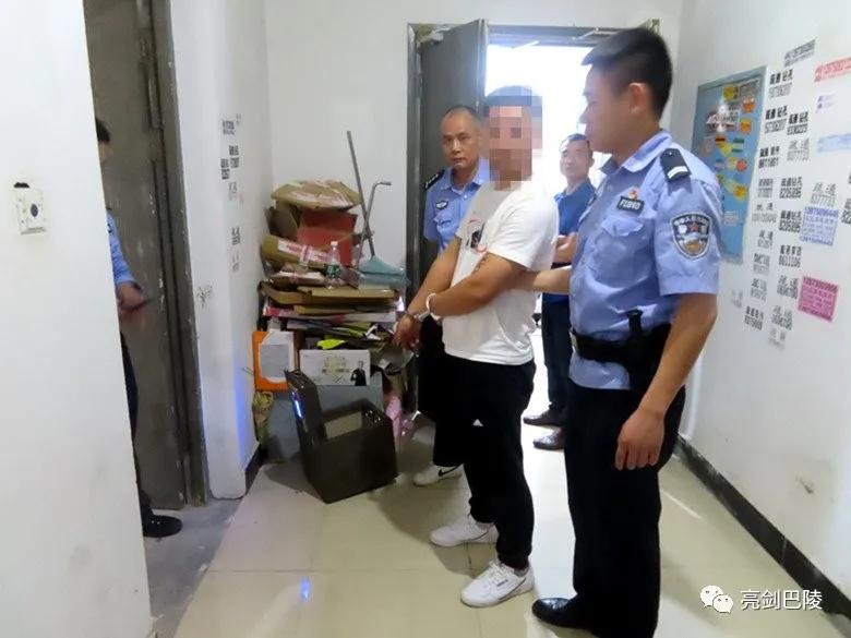 岳阳楼警方破获流窜入室盗窃保险柜案,两名“开锁高手”落网