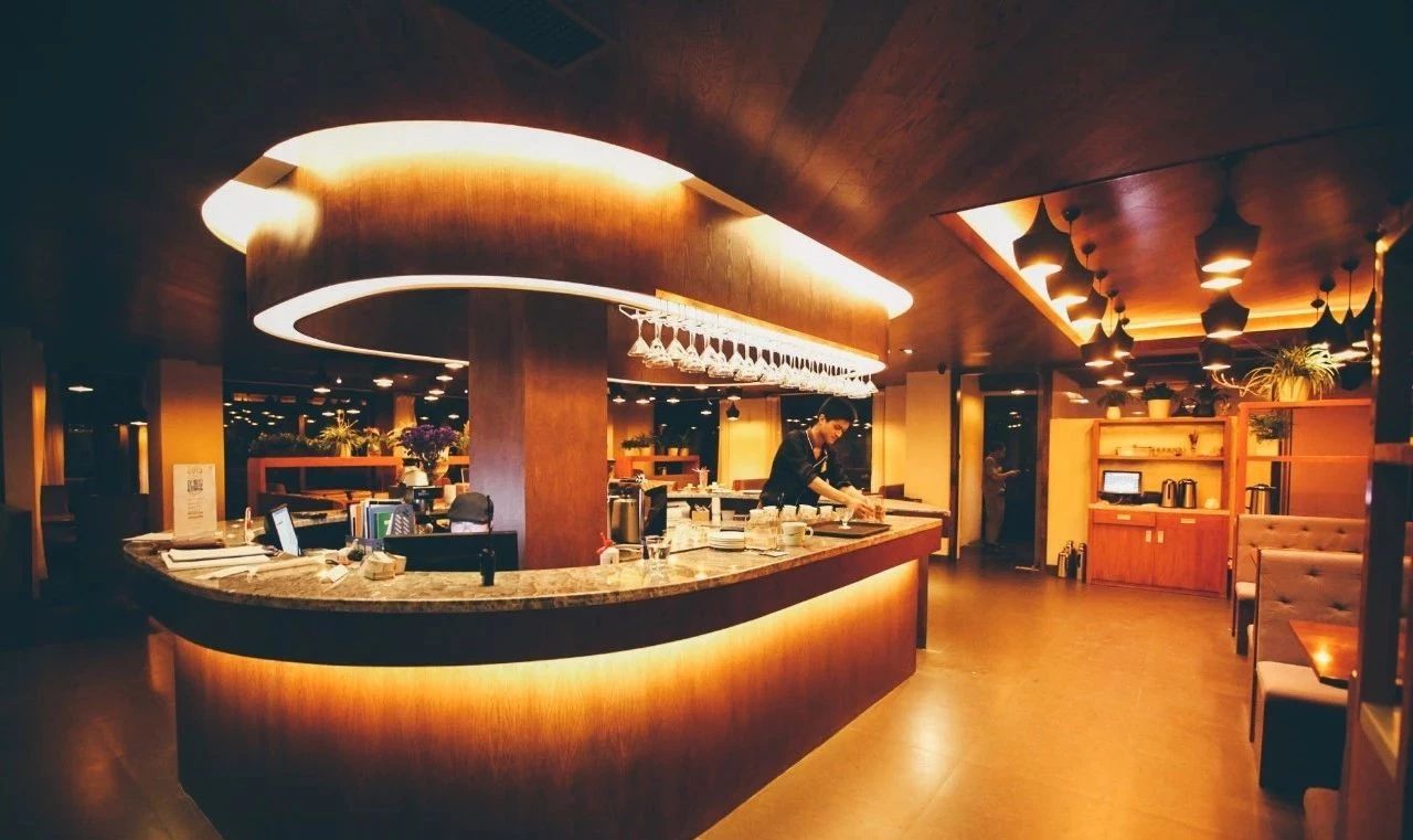 过年旅游最值得去的地方且人少,春节适合去哪游玩美食多