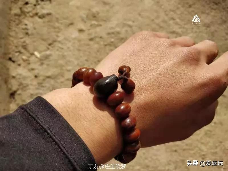 值得盘玩的小众木质手串,小众好看手串有哪些款式