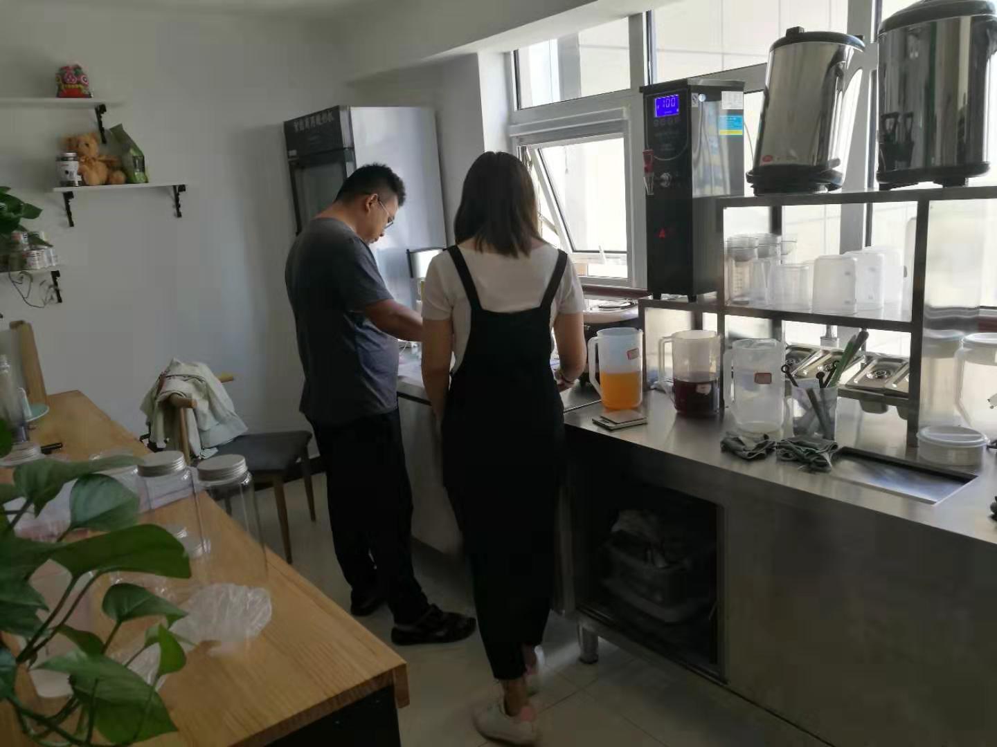 开奶茶店学习技术在哪里学成都,开奶茶店学习技术多少钱