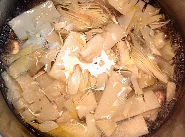 冬笋太老不好吃?菜贩子:学会“这2招”,挑出来的冬笋又鲜又嫩