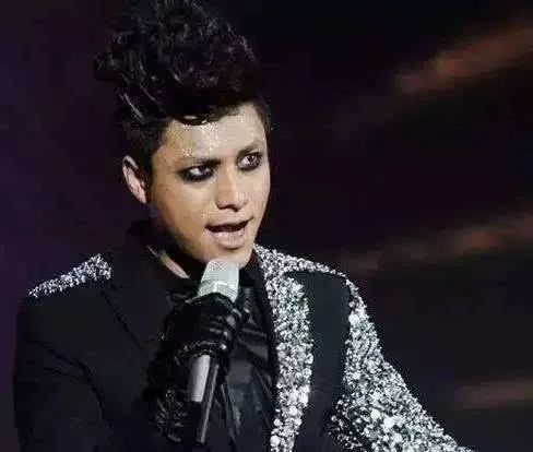 画眼线简单好看,画眼线要不要画下眼线