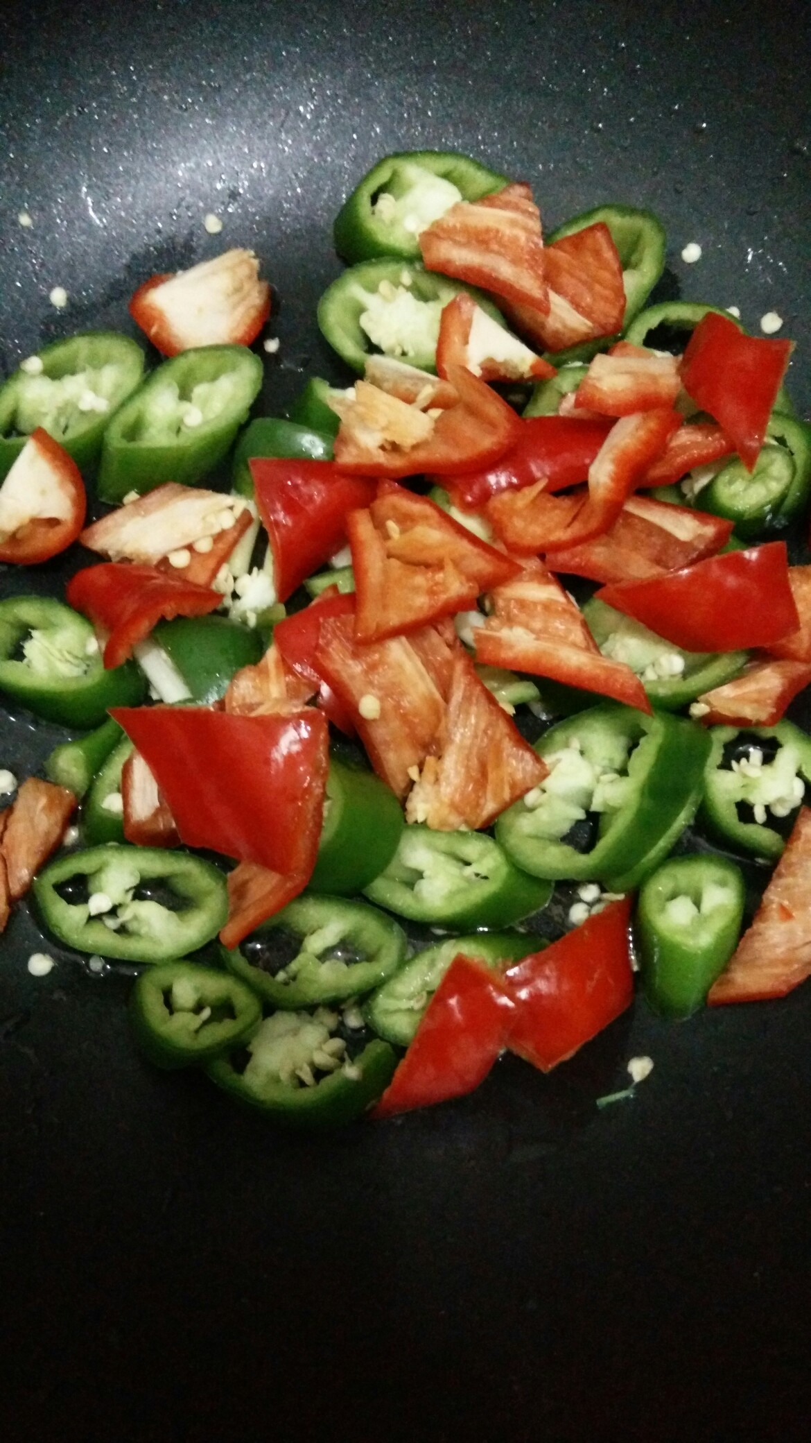 年轻白发吃什么调理最好,防脱发白发食谱