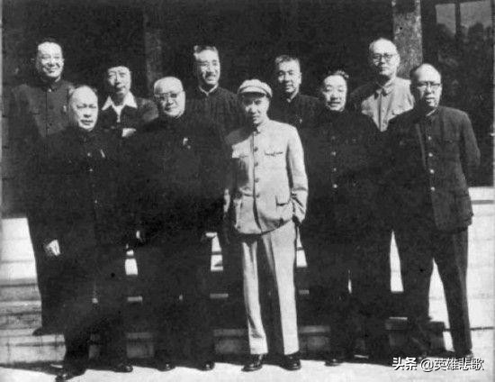 他被评为大将引发争议,取消军衔制后他主动要求降为行政五级