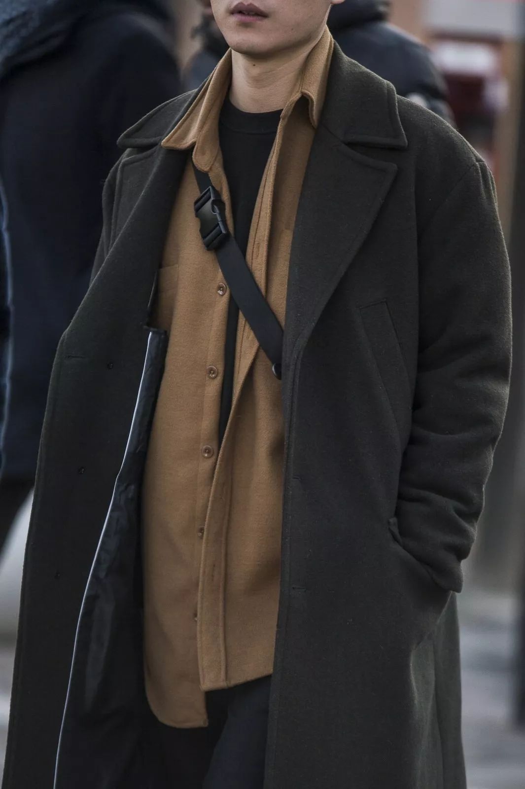 大方得体的穿搭重要性,女生要风度不要温度秋天穿搭