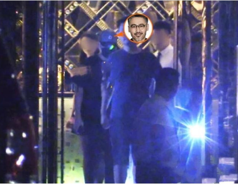 吴秀波盛装出席,吴秀波出席私人宴会