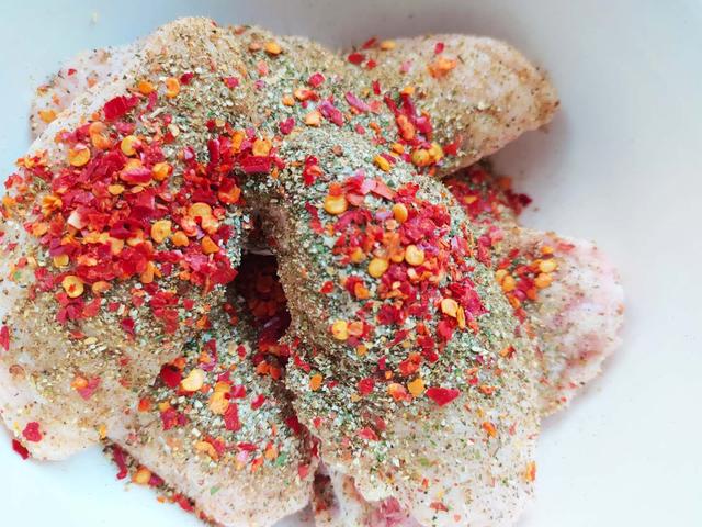 家庭版烧烤烤鸡翅做法,烧烤自助烤鸡翅怎么烤才好吃又香