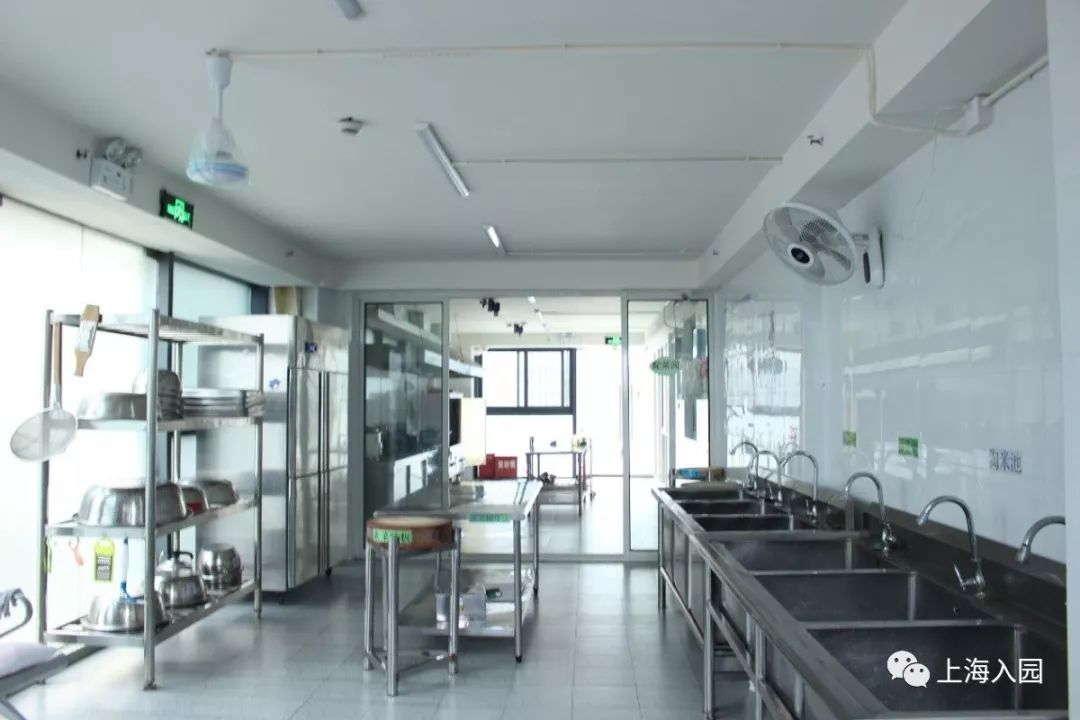 探园|这家幼儿园拥有600平楼顶高尔夫练习场，建校2年口碑超好！