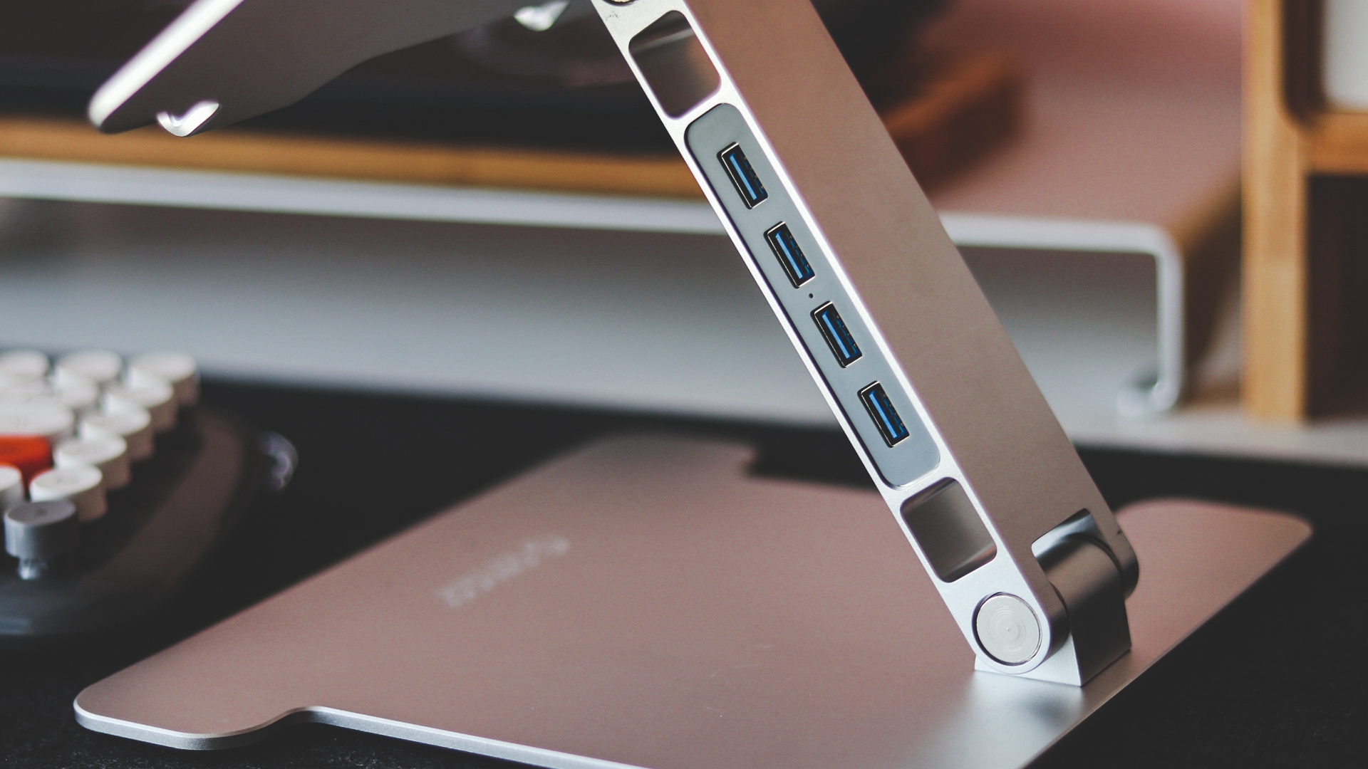 笔记本夏季怎么样散热,如何选择笔记本散热器