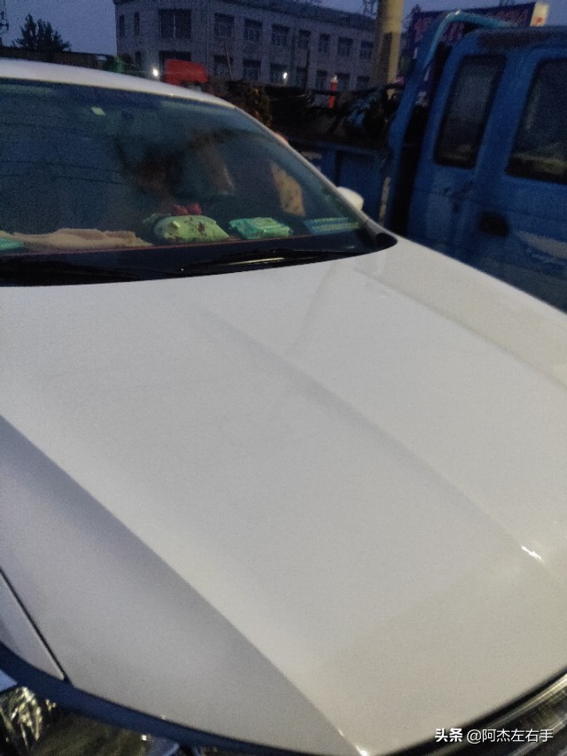 新车被擦很心疼,新车被刮了好心疼