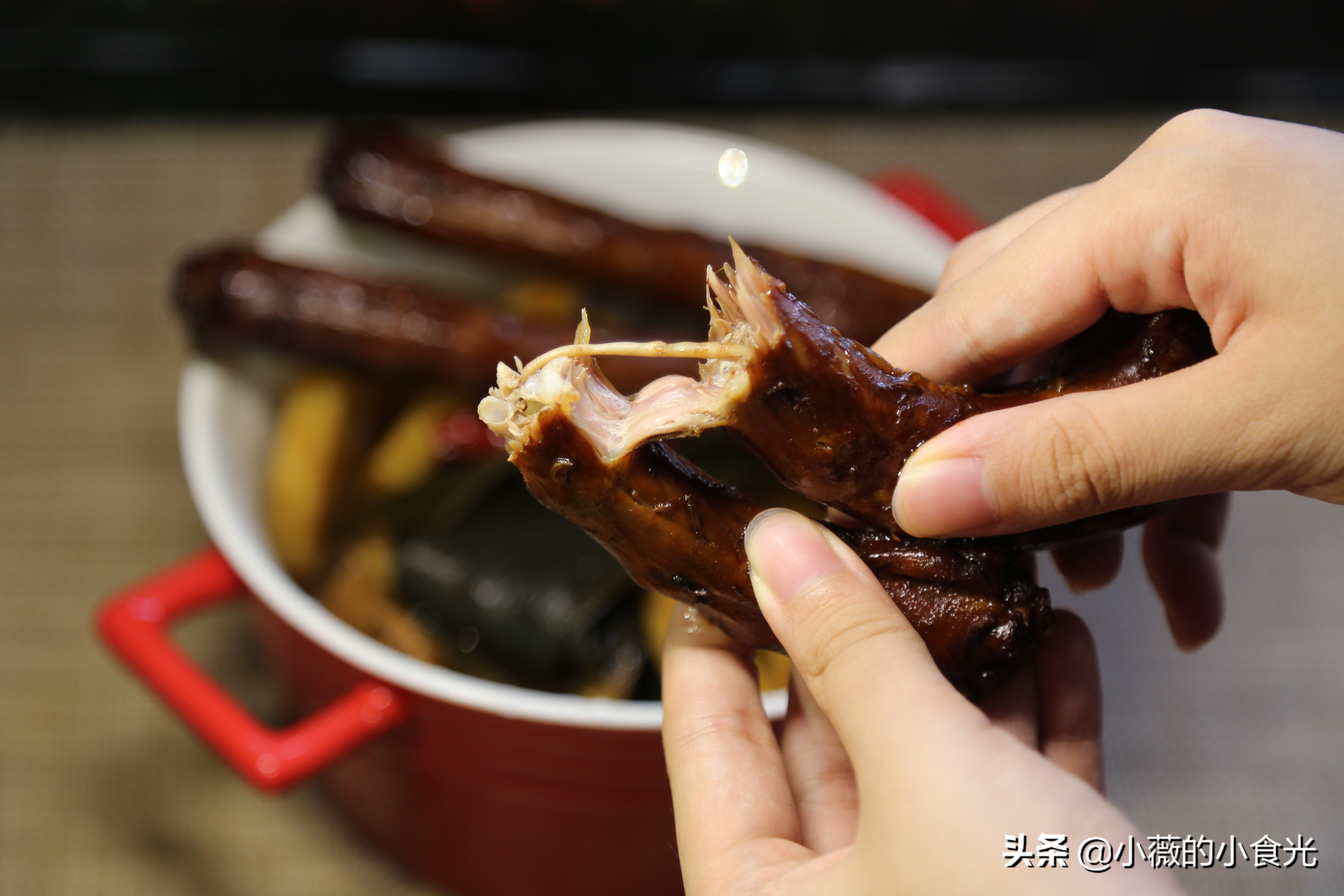 卤鸭脖要怎么做才好吃又简单窍门,卤鸭脖如何入味好吃又简单