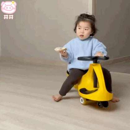 温温表情包消息看到不想回,温温从门口伸头看的表情包