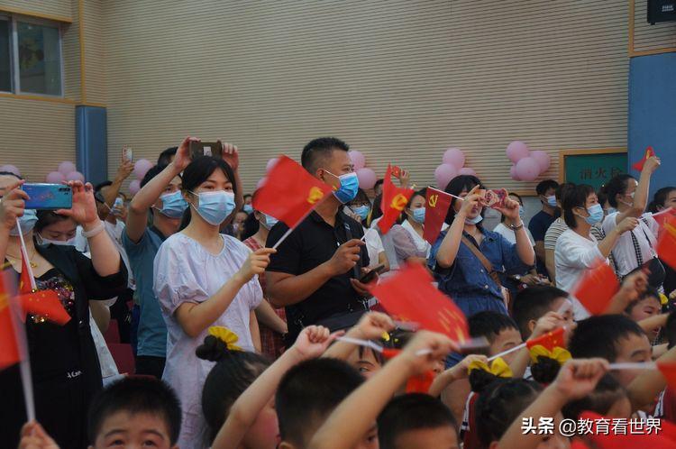 童心向党放飞梦想幼儿园美篇,童心向党幼儿园大班毕业典礼方案