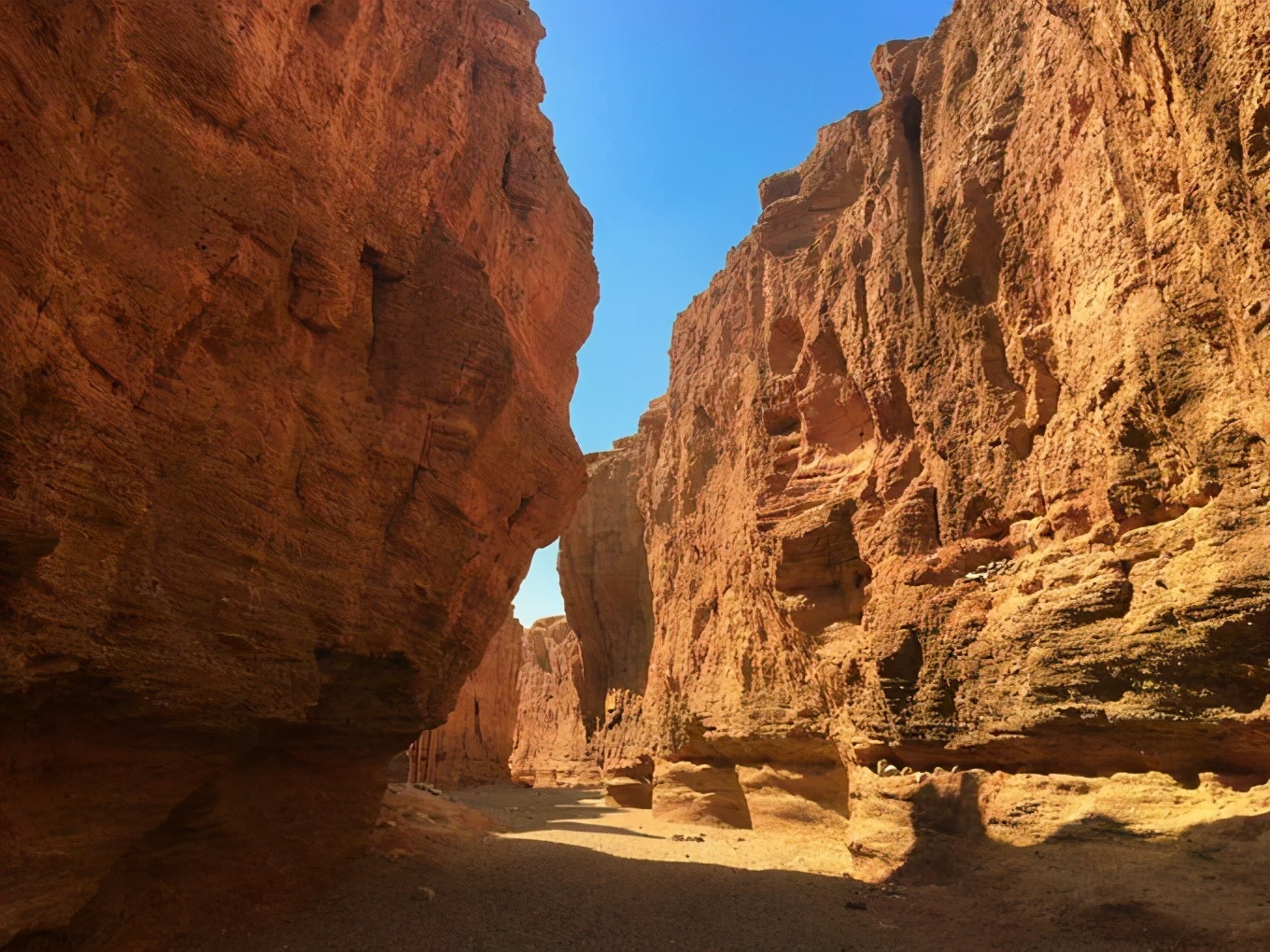 全新疆旅游景点排名,大新疆旅游景点攻略